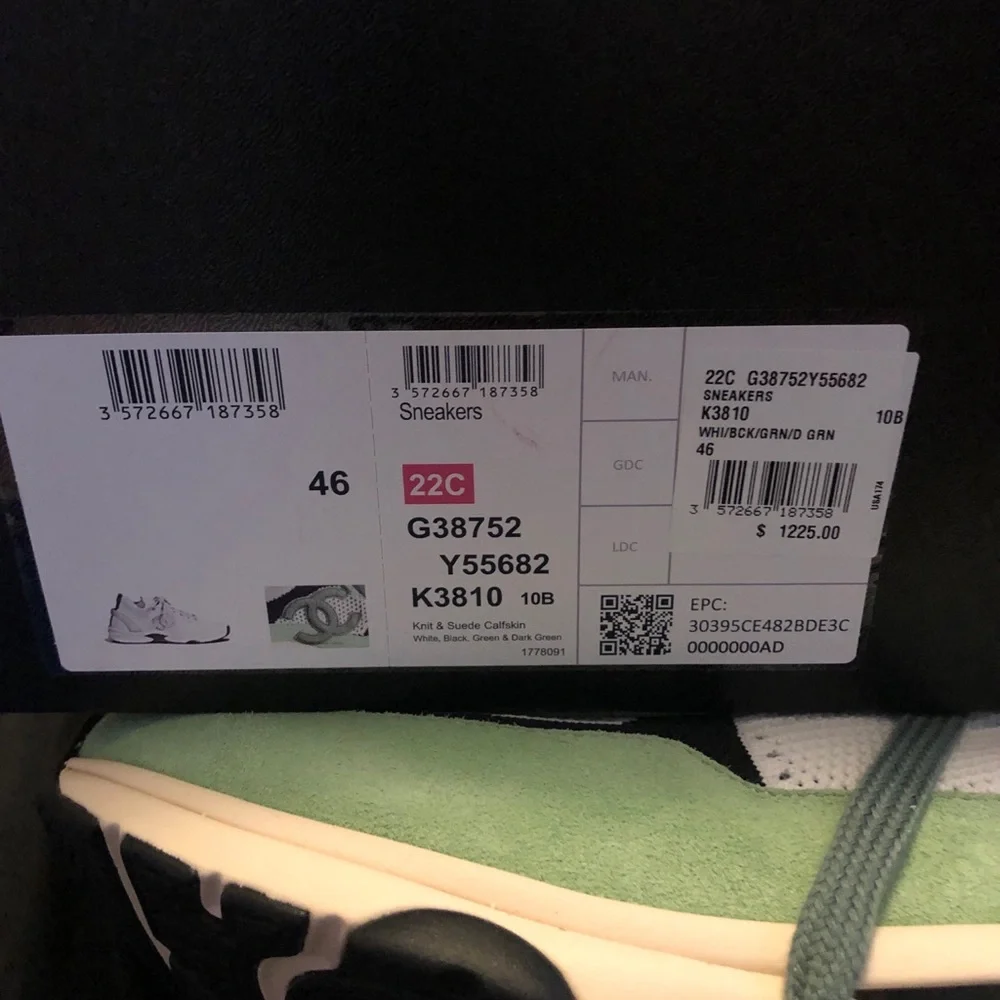 Chanel trainers - Picture 3 of 9